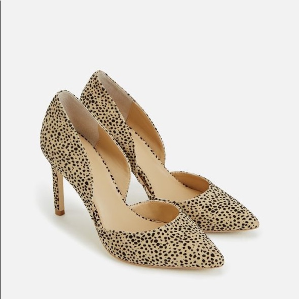 NWOT JustFab Latia Heels